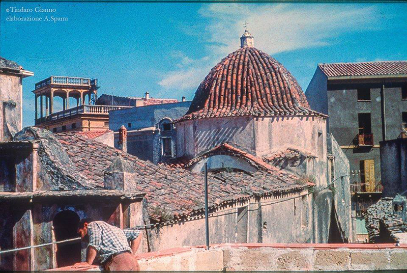 Chiesa del Rosario a Dorgali (anni 50/60) - Foto: Tindaro Gianno - Elaborazione: Alessandro Spanu 