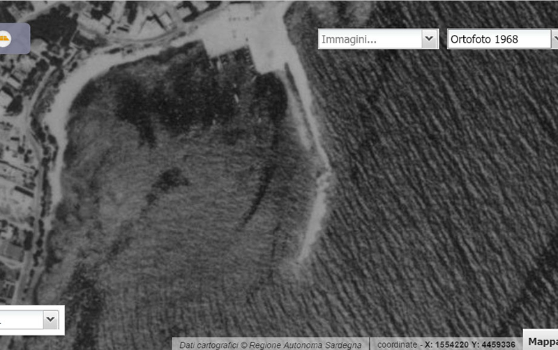 Il Porto di Cala Gonone in una foto aerea del 1968